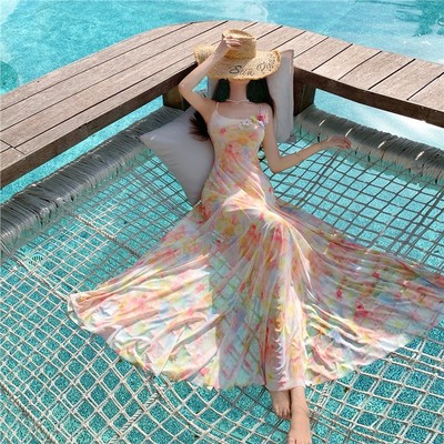 夏日海岛拍照绝美裙子度假风甜美吊带收腰连衣裙海边沙滩裙氛围感