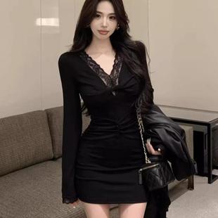 辣妹设计感扭结长袖 内搭打底性感包臀裙子 黑色蕾丝连衣裙女秋冬季