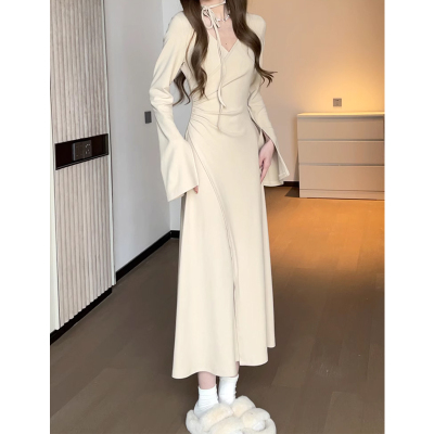 御姐风法式收腰v领开叉连衣裙女