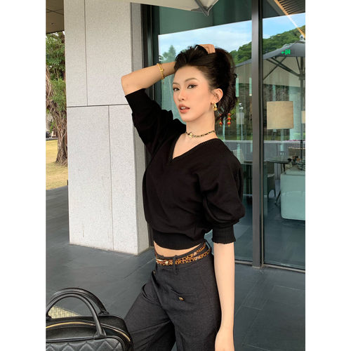 JIJINQI春夏中袖v领黑色针织衫