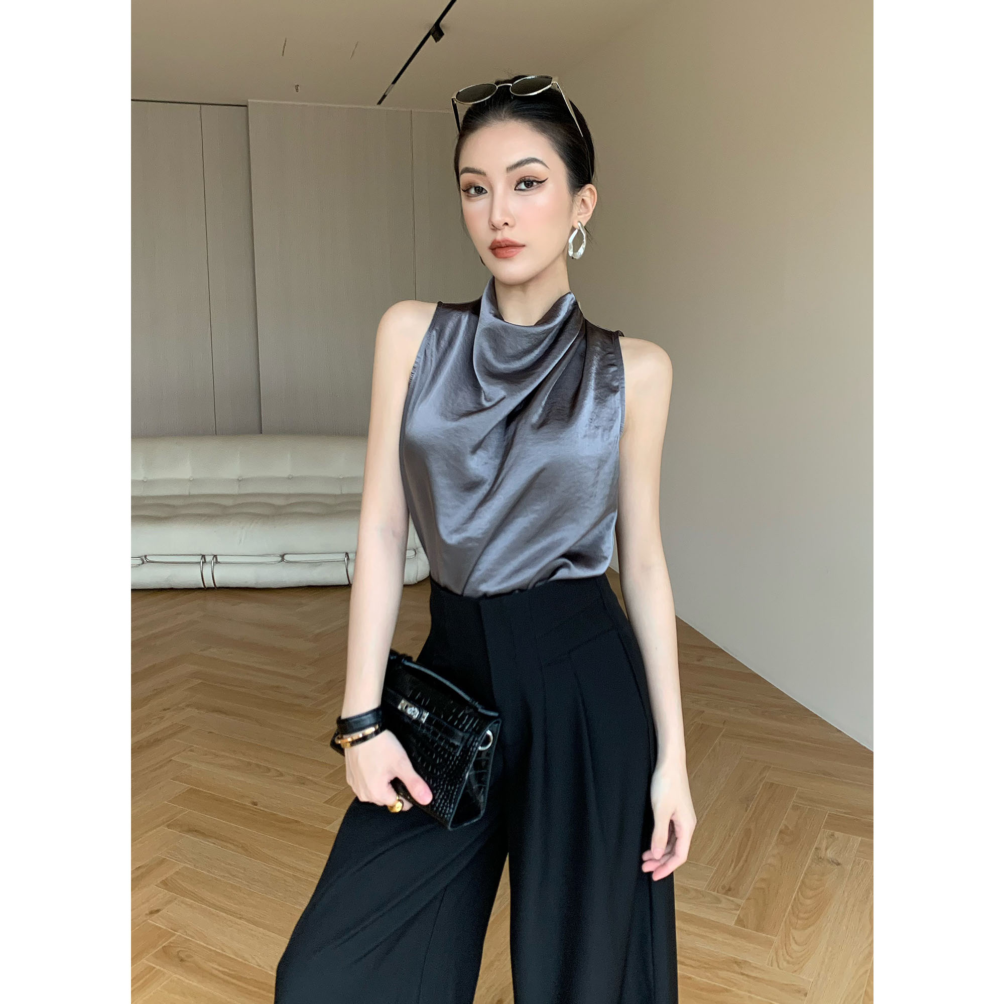 时尚显瘦小众夏季上衣
