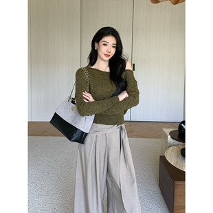 时尚 新款 长袖 毛织墨绿色设计感气质轻熟修身 纪金其 上衣短款 秋季
