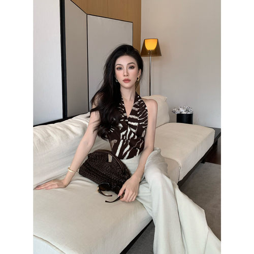 显瘦时尚度假风设计感休闲女上衣