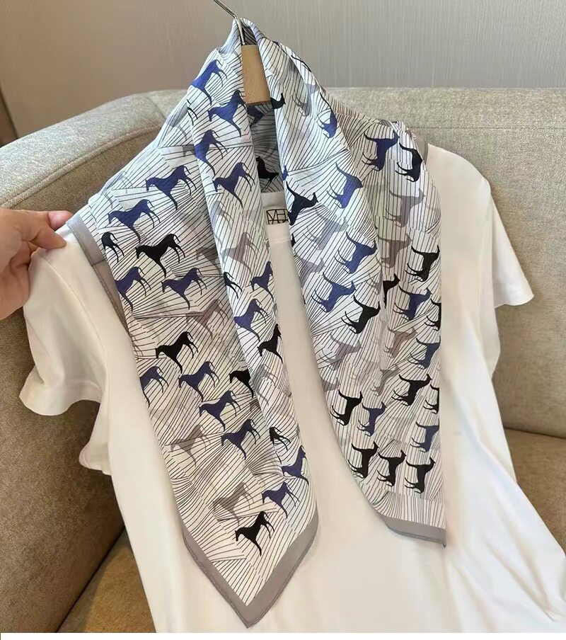 高级感灰色调！轻奢知性真丝双绉丝巾女夏季百搭桑蚕丝围巾小领巾