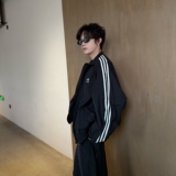 C316WT8047P88春夏新款夹克衫时尚黑色三条杠防晒衣防水学院，男装夹克，电商C316