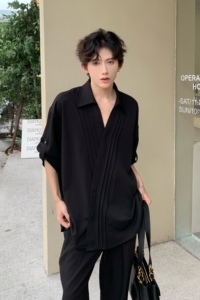 C316 CS112 P58 夏装新款短袖衬衫褶皱衬衣英伦黑白宽松雅痞V领图片
