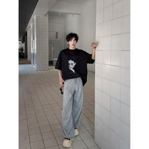 C316 T8326 P33 夏装新款个性人物印花短袖T恤黑色tee图片
