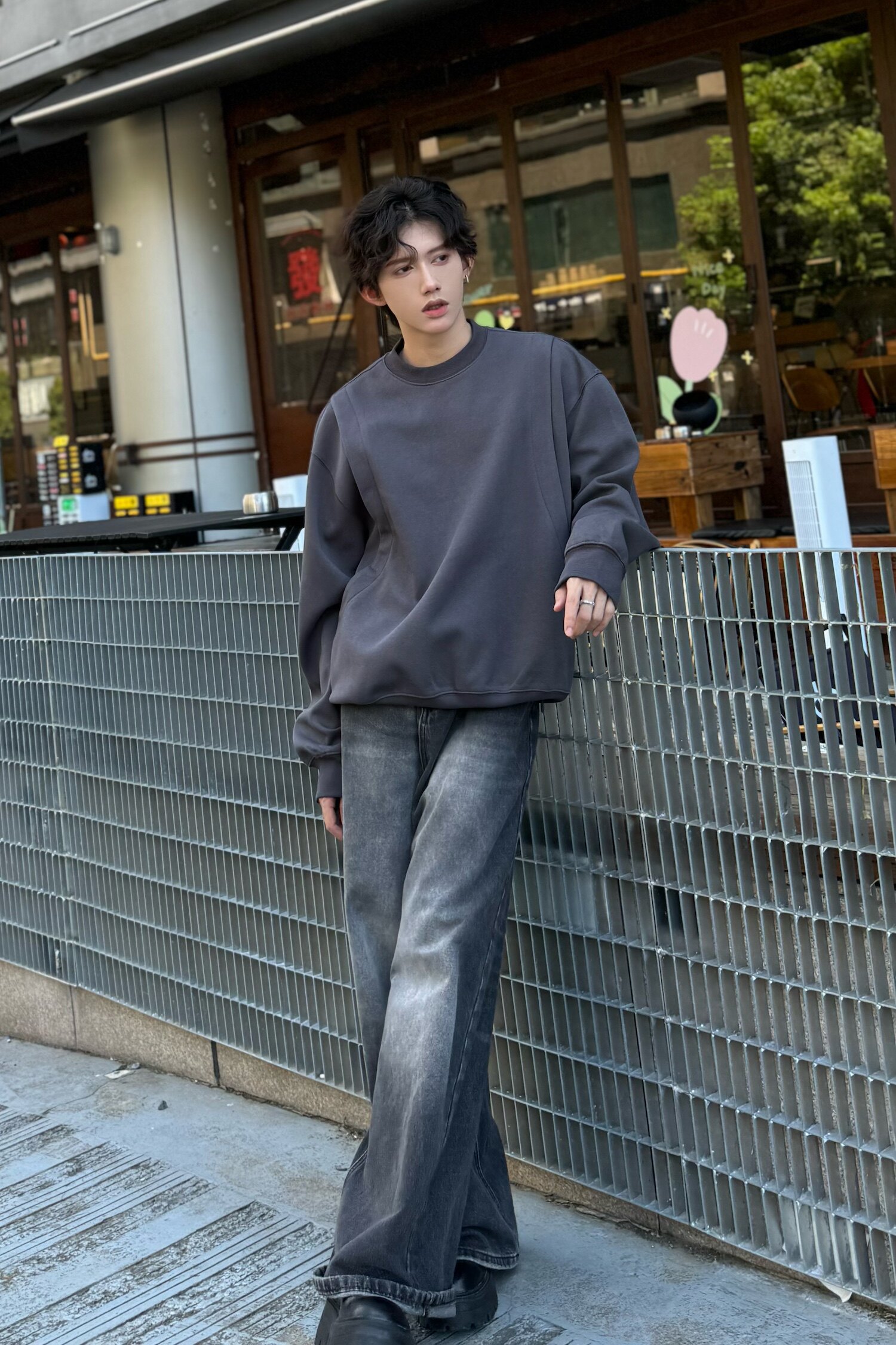 C316WY1232P58秋装新款短款卫衣圆领结构时尚宽松个性松弛感,男装卫衣,电商C316