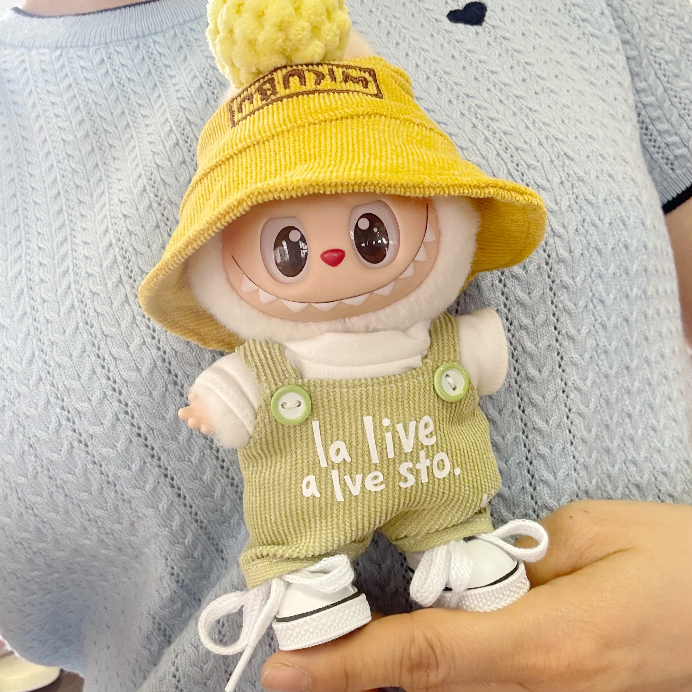 一二代拉布布公仔衣服夏季菠萝套装LABUBU着替清新绿背带裤新款