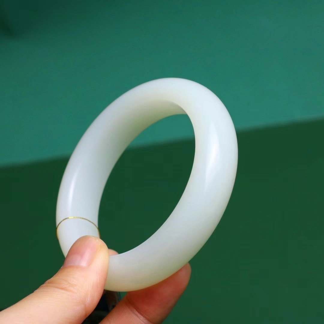 正宗新疆和田玉且末米达料羊脂白玉手镯油糕料藏品级高密度