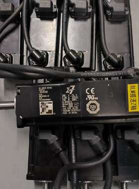 议价SGM7J-01AFC6E，100w伺服电机，成色如图，询价