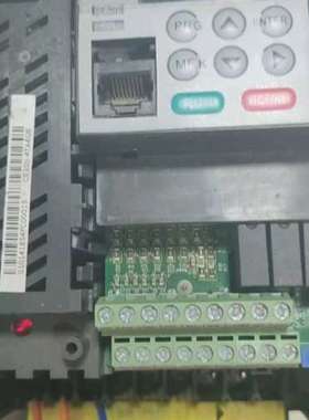 适用变频器WNDT-04-0022，2.2KW功率，380V议价