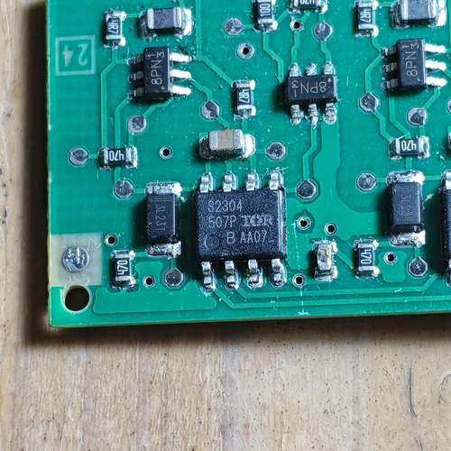 议价S2304  IRS2304 IR2304S 贴片电源芯片询价