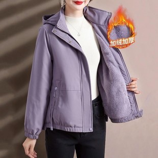 妈妈冬装加绒外套新款保暖棉袄小个子短款防寒衣服中老年女装