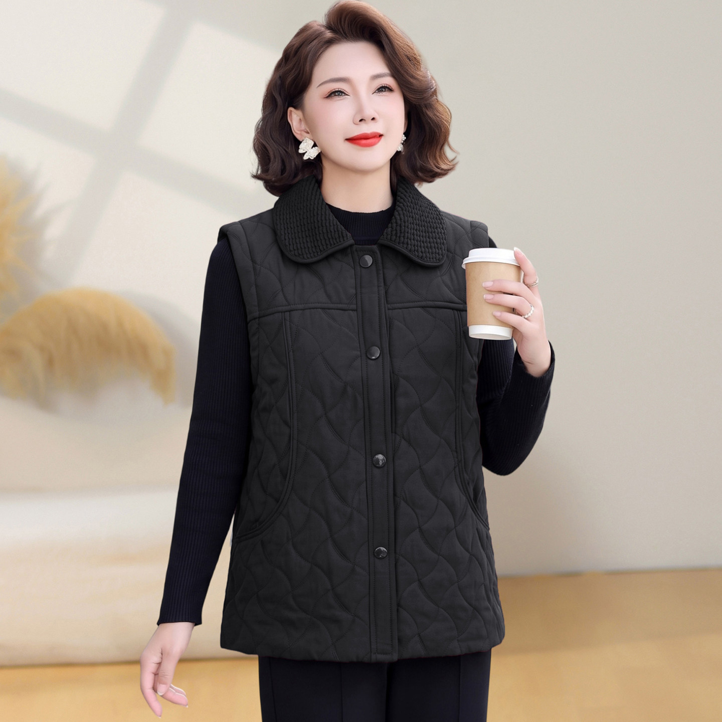 妈妈冬装马甲外套新款中老年女装大码坎肩外穿中年秋冬季夹棉马夹