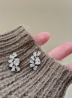 FRIDAY JEWELRY定制个性微镶圆形气质锆石百搭复古耳饰耳钉耳环