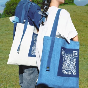 蓝续扎染帆布袋单肩包植物染包柿染甲马帆布包蓝染手工包甲马文艺