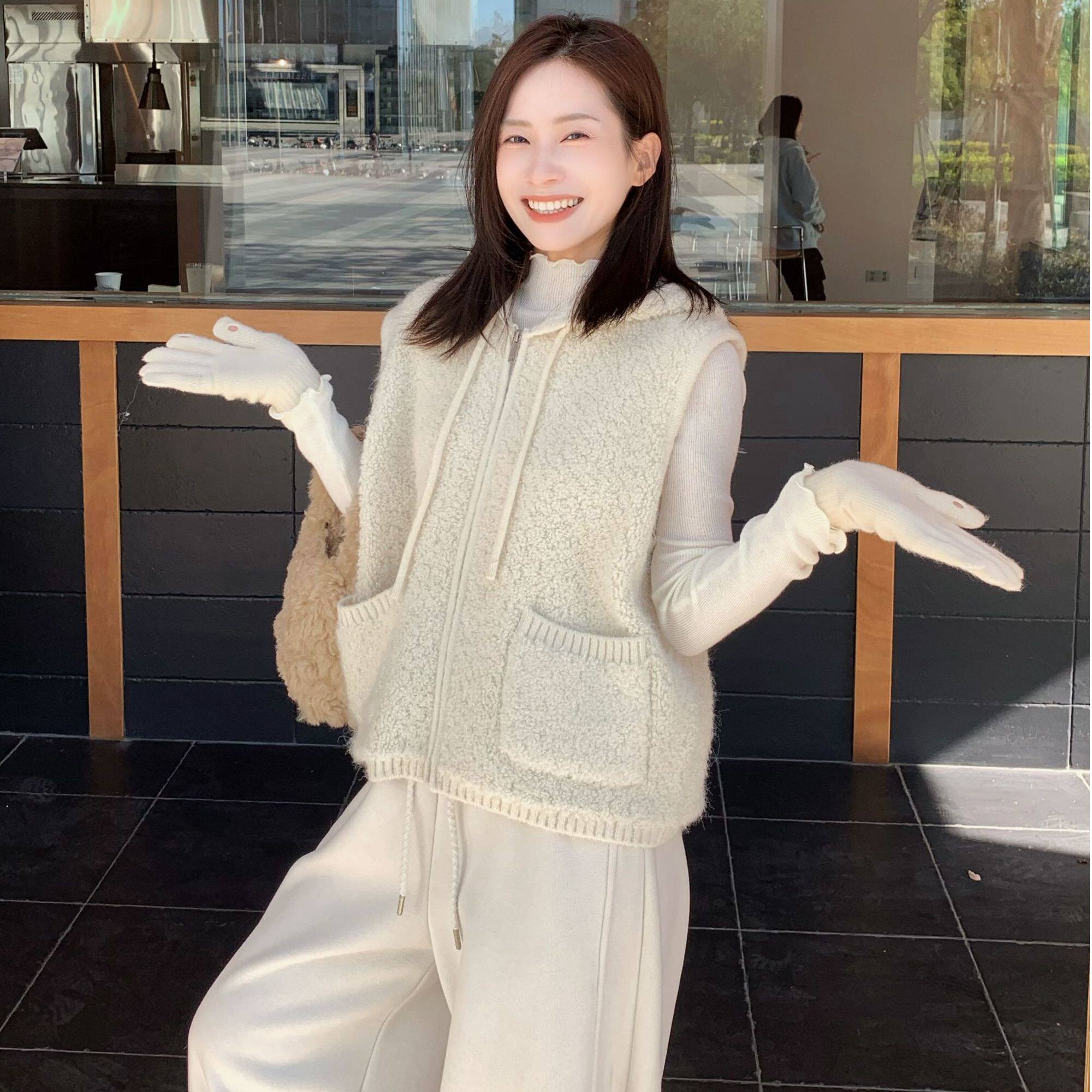 SUNCC自制 软糯马甲 气质休闲百搭高级舒适保暖连帽时尚绒绒马甲