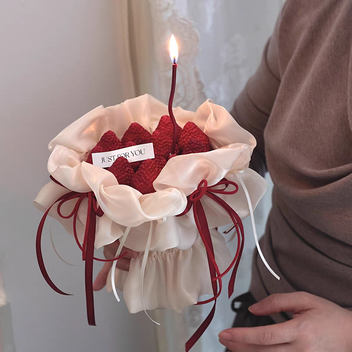 佳妍圣诞节新年草莓花束配件褶皱围边丝带插件网红烘焙蛋糕装饰,节庆用品/礼品,蛋糕/烘焙装饰用品,淘宝优惠券,粉丝福利购,淘宝优惠卷