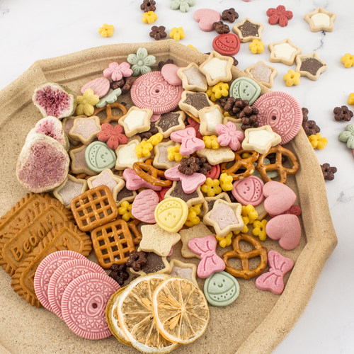 网红款蛋糕烘焙装饰蝴蝶型星星款饼干冰激凌小甜筒网格混合装樱花