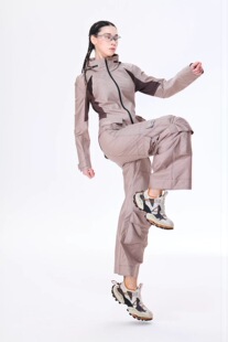 紫色拼接设计感连帽冲锋衣外套女慵懒风百搭夹克 女装 2026春季 新款