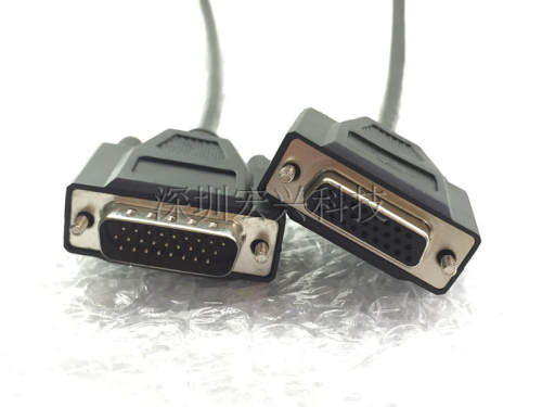 线材是13对双姣双屏蔽，标准28AWG,插头是机器成型  长度1米