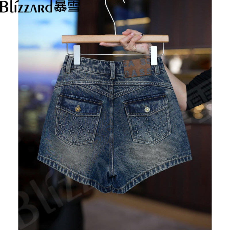 蓝郁金超模腿高腰软牛仔短裤女