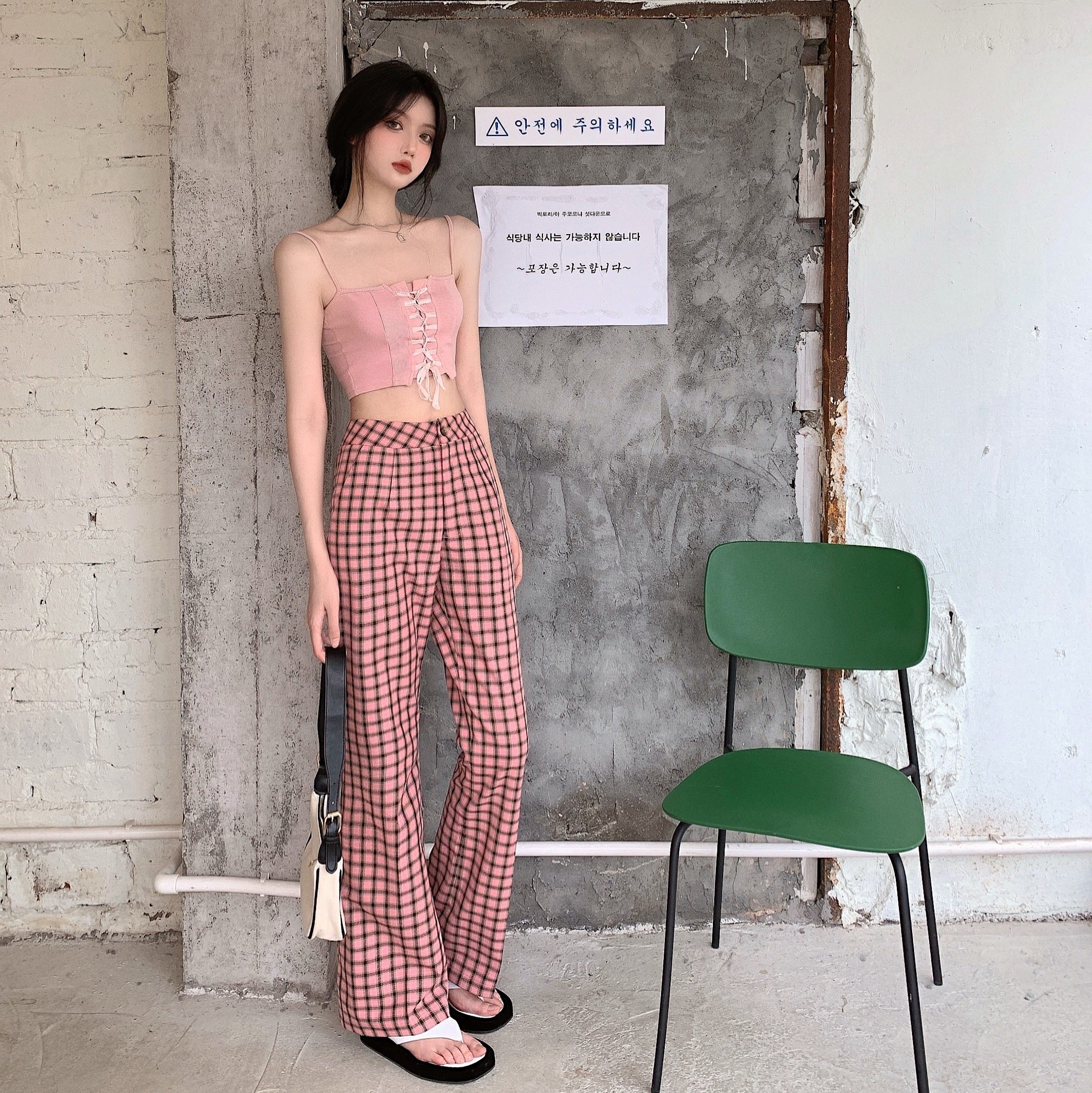 Real price real shot velvet binding rope small sling with shorts on the inside and high waisted trousers on the outside