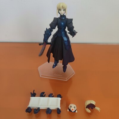 正版figma Fate 塞巴尼禄saber 远坂凛 美杜莎 卫宫士郎 可动手办