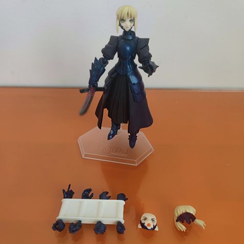正版figma Fate 塞巴尼禄saber 远坂凛 美杜莎 卫宫士郎 可动手办