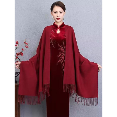 秋冬大红枣红新娘披肩女喜婆婆妈妈配旗袍外搭配结婚订婚礼服围巾