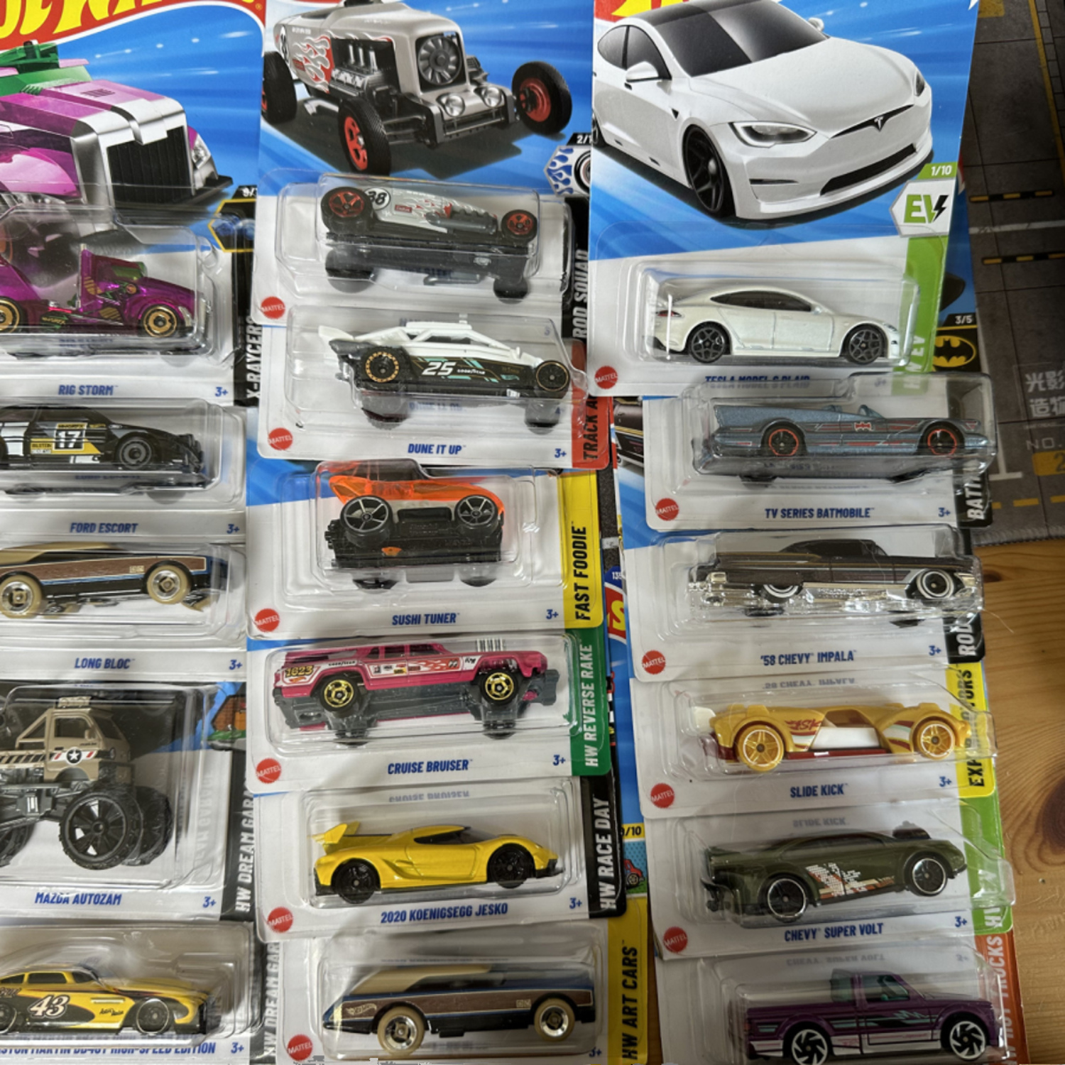 风火轮 hotwheels 合金车模  2025E 轨道车 跑车 儿童礼物玩具