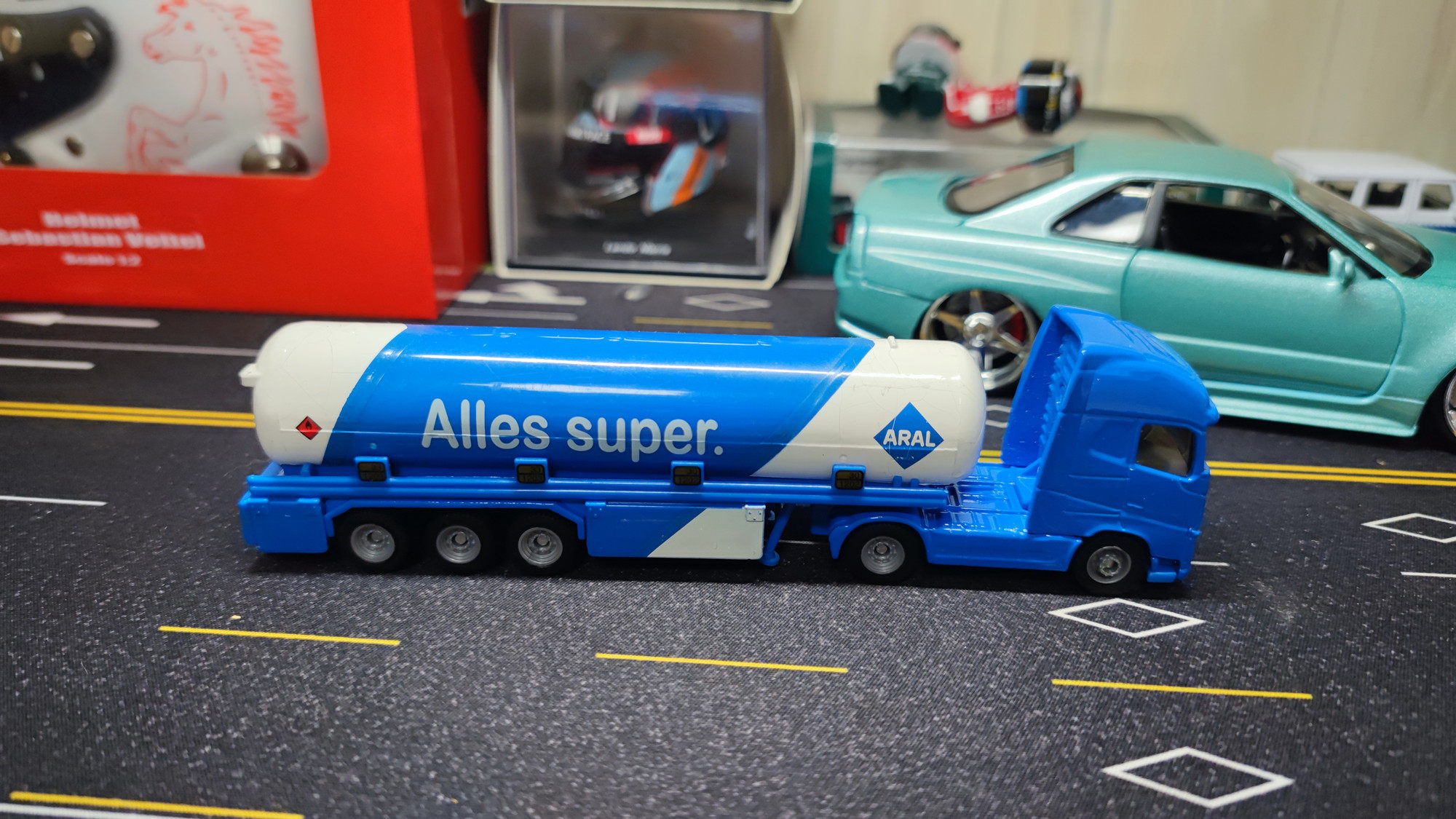 铰链式 油罐车  1626  罐体 漆面瑕疵