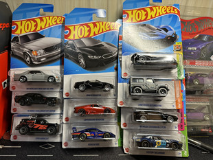 C4982 2023N23M hotwheels 火辣小跑车 儿童玩具 合金车模 风火轮