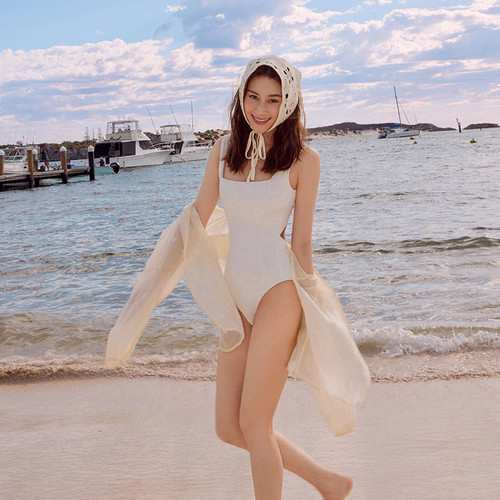 yukari方领法式复古连体泳衣度假