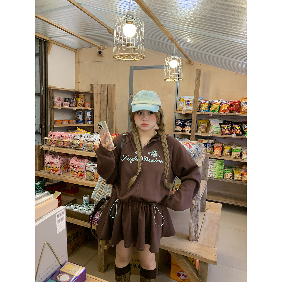 安妮不火银狐绒抽绳收腰印花连帽卫衣裙女微胖大码设计感长款卫衣