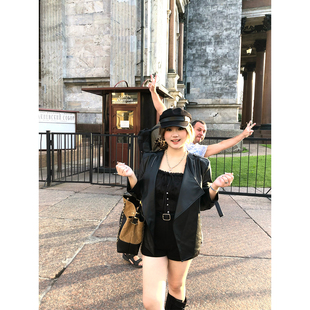 安妮不火黑胶唱片雨挺括有型不软塌皮衣女微胖大码小羊皮质感外套