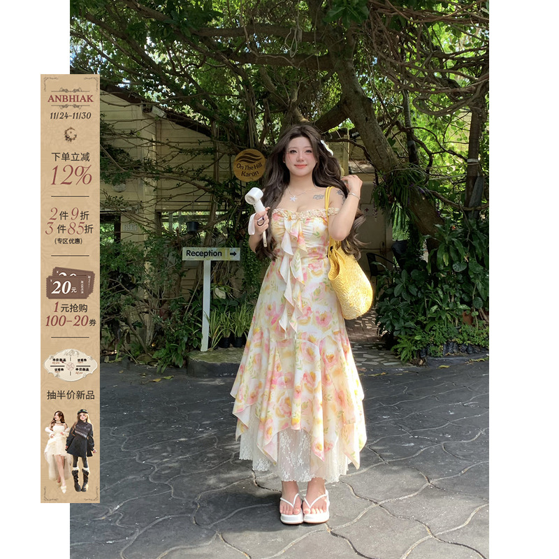 安妮不火度假风蕾丝拼接碎花裙女2025春夏新款微胖大码荷叶边长裙