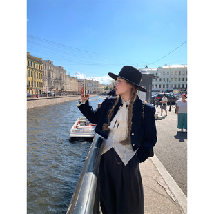 重塑直角肩 古典极繁 西装 凡尔赛宫廷美学 安妮不火