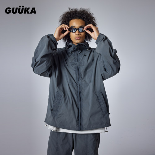 GUUKA青少年做旧户外防晒外套宽松 废土风灰色美式复古薄款风衣男