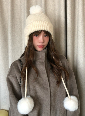 自留推荐！可爱毛球白色针织帽子女冬季护耳显脸小毛线帽保暖包头