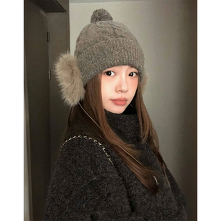 丁走走带耳包针织帽女子冬季保暖显脸小百搭毛线帽护耳毛绒雷锋帽