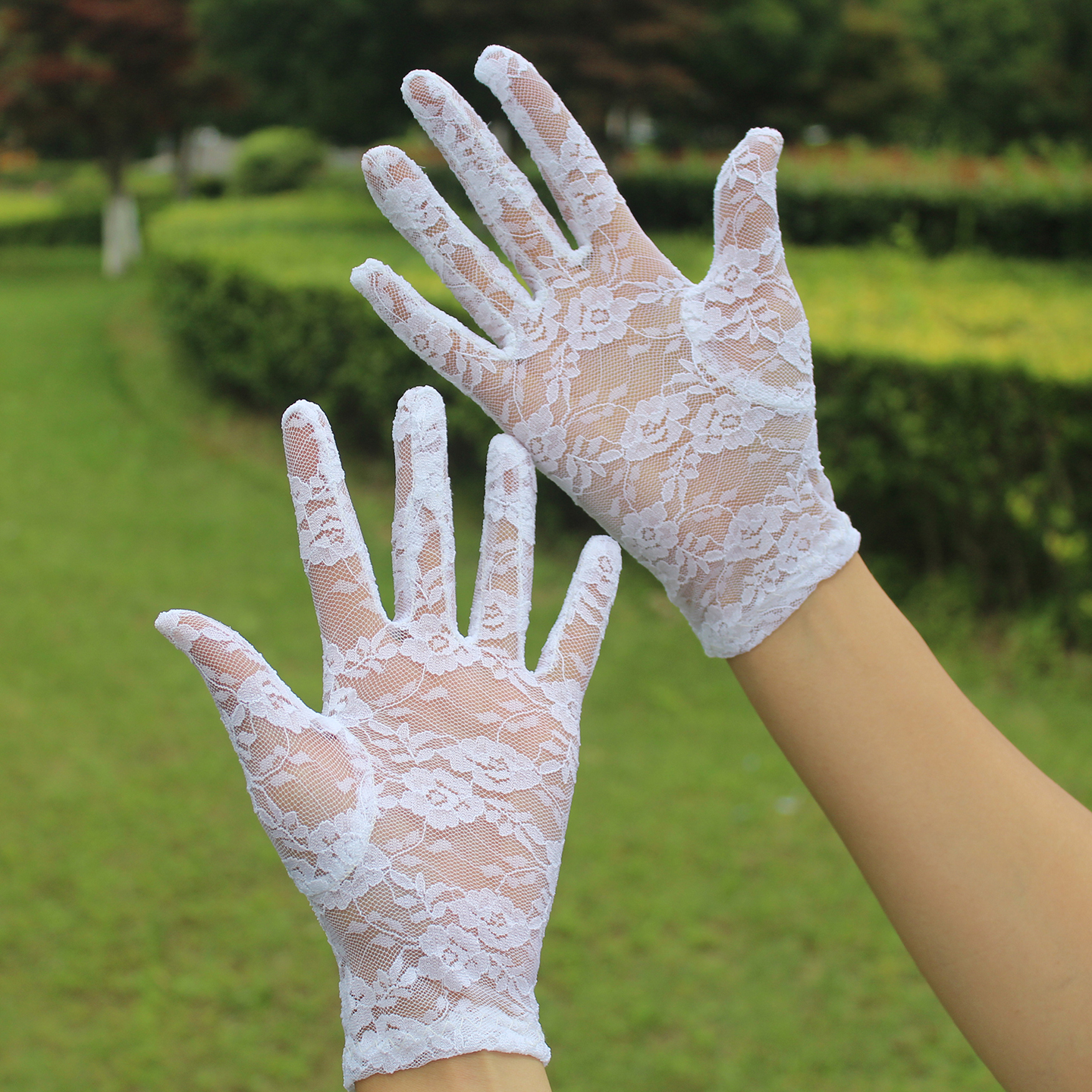 白色蕾丝女手套经典小花薄款