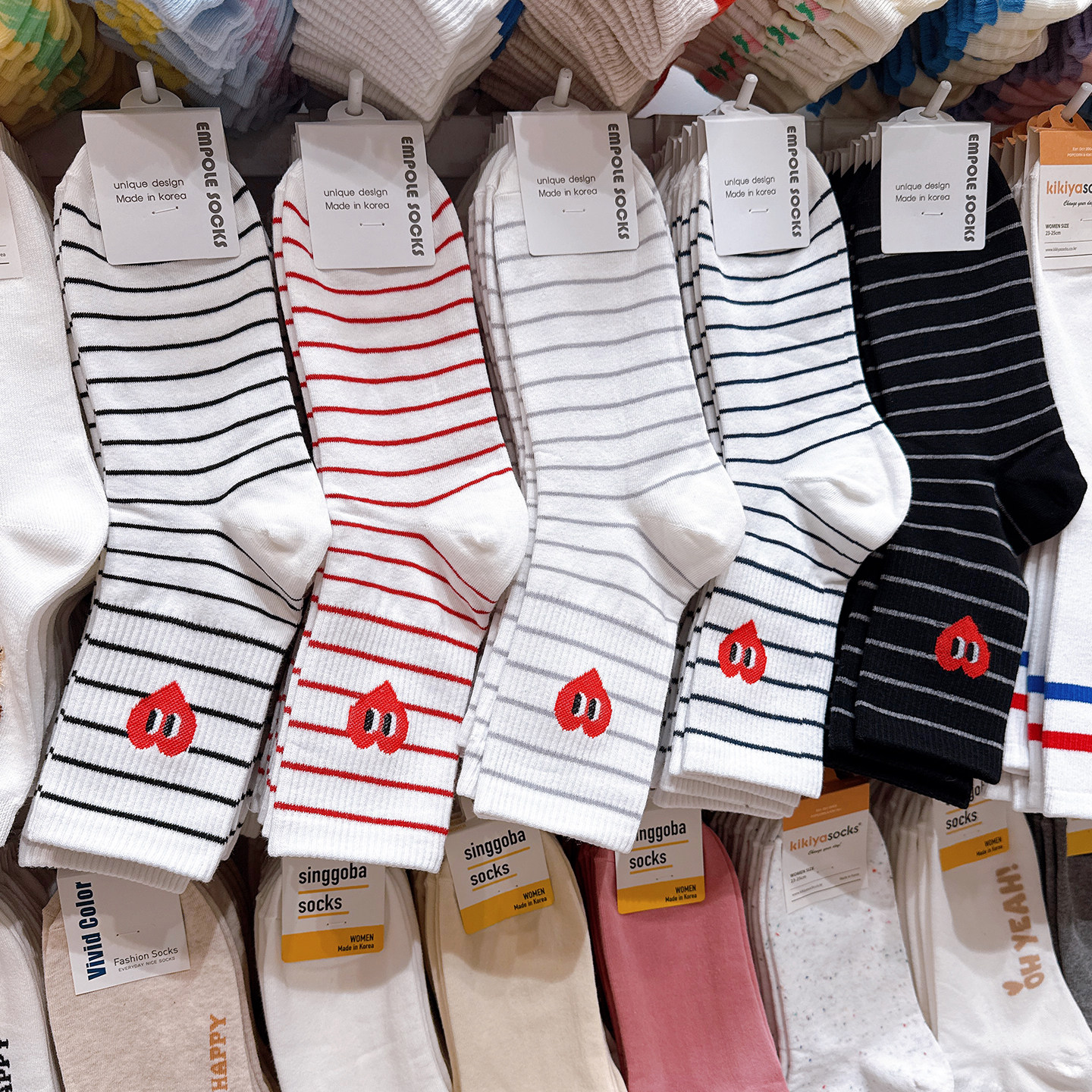 韩国东大门进口袜子女EMPOLE条纹爱心四季吸汗棉袜学院风中长筒袜