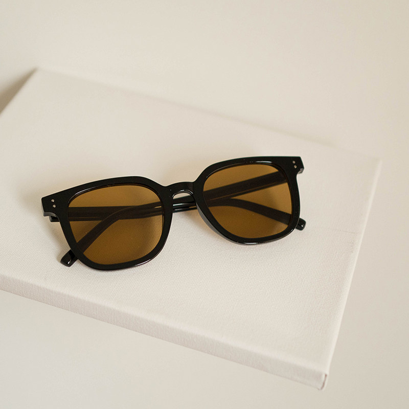 显脸小男女款简约方框百搭遮阳太阳镜墨镜 包邮