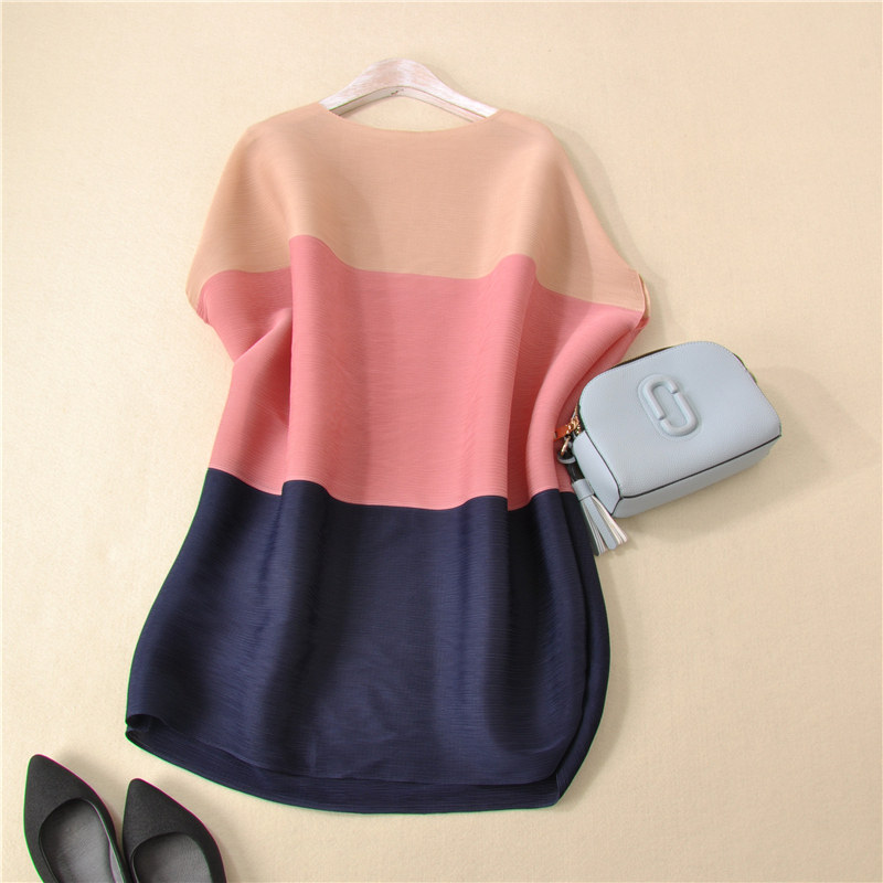 时尚撞色LIFE PLEATS宅洋装褶皱一生圆领宽松大码连衣裙拼接D8527