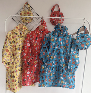 外贸分体日本儿童雨披轻薄面包超人男女款时尚卡通速干带书包雨衣