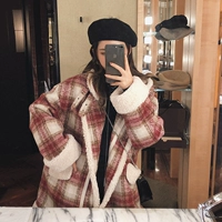Bí ẩn khoe quần áo cotton nữ 2018 mùa đông phiên bản mới của Hàn Quốc kẻ mắt buông lơi dày giáng sinh áo len lông sang trọng - Bông áo khoác nam kaki lót lông