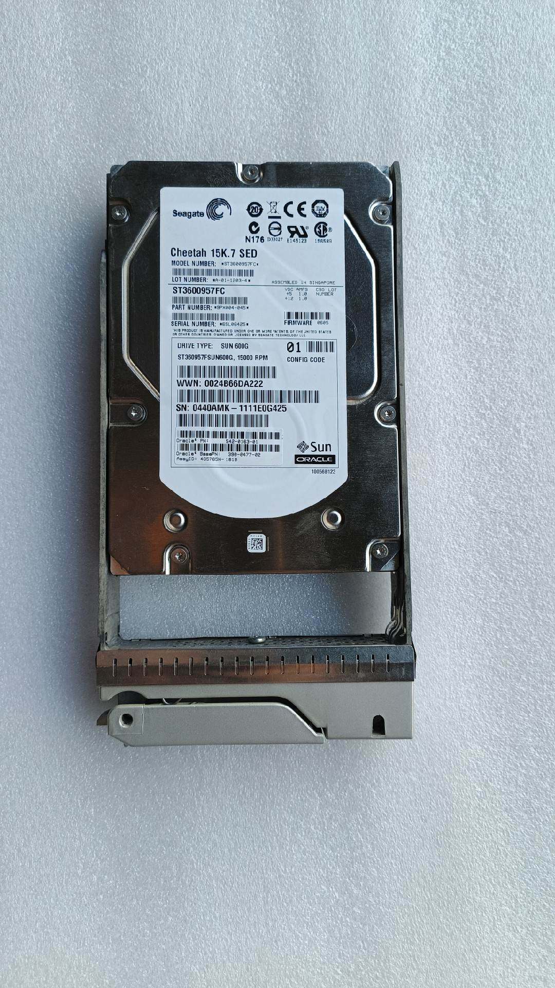 sun 6140 fc-4g15k-600g 390-0477 542-0163 600g 15k 存储硬盘
