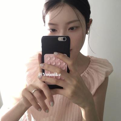 苹果韩博主同款少女粉吸盘手机壳